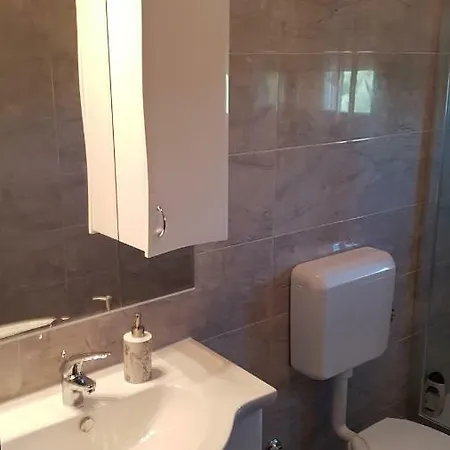 Borna Apartmán *