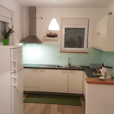Borna Apartmán