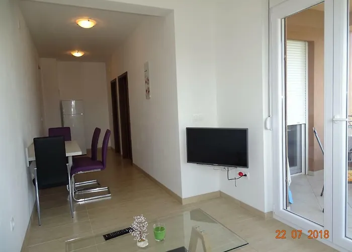 Διαμέρισμα Borna Sukošan