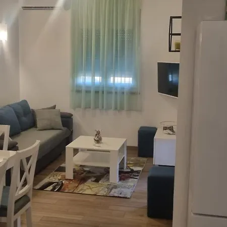Borna Apartment *