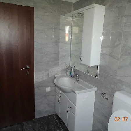 Apartament Borna *